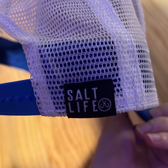 Authentic Salt Life Snap Back Hat - Picture 3 of 4
